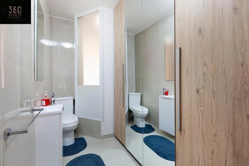 Apartment Comfy Apt With Terrace, 5 Mins To Sliema Ferries By 360 Estates Gzira